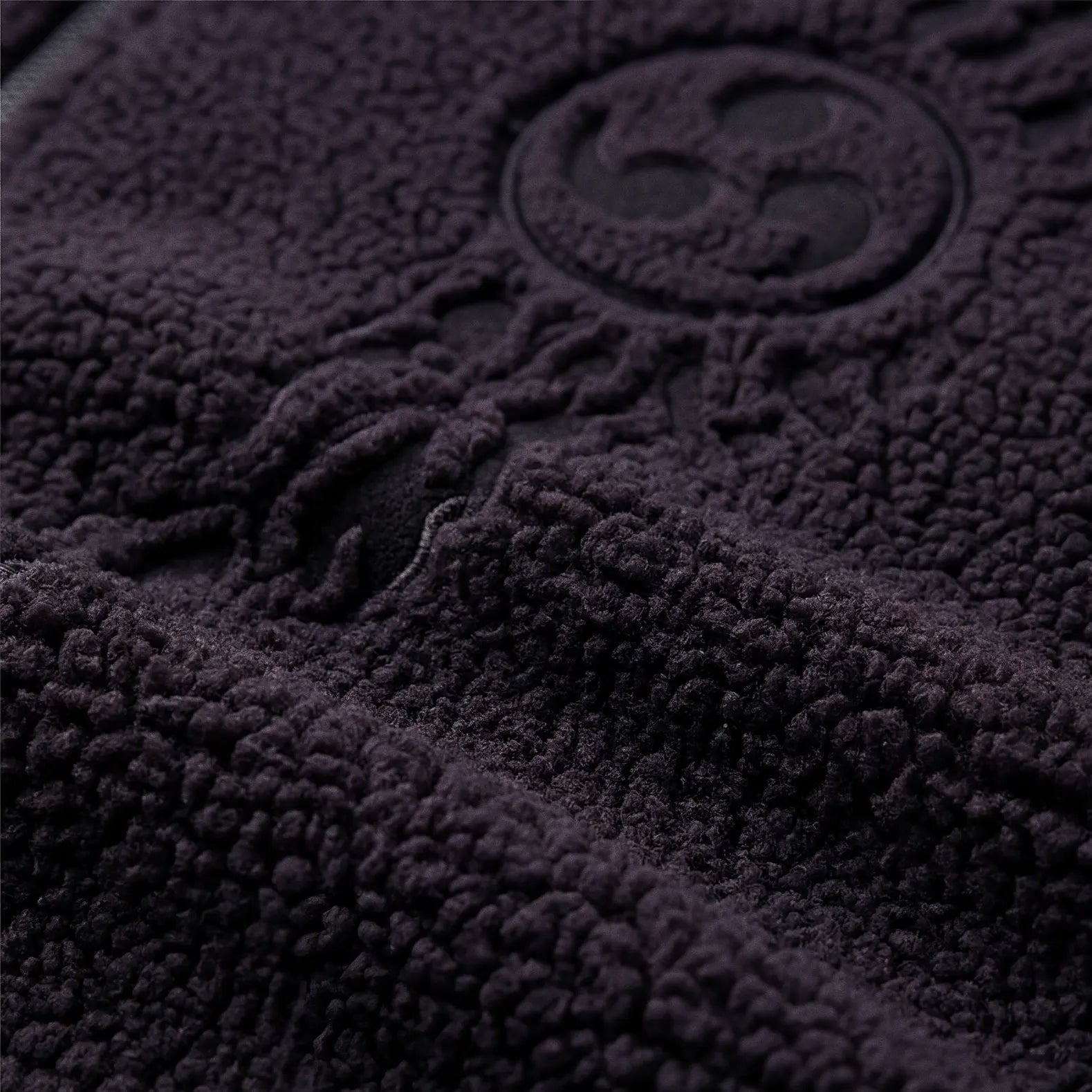Raised Crest Fleece Jacket